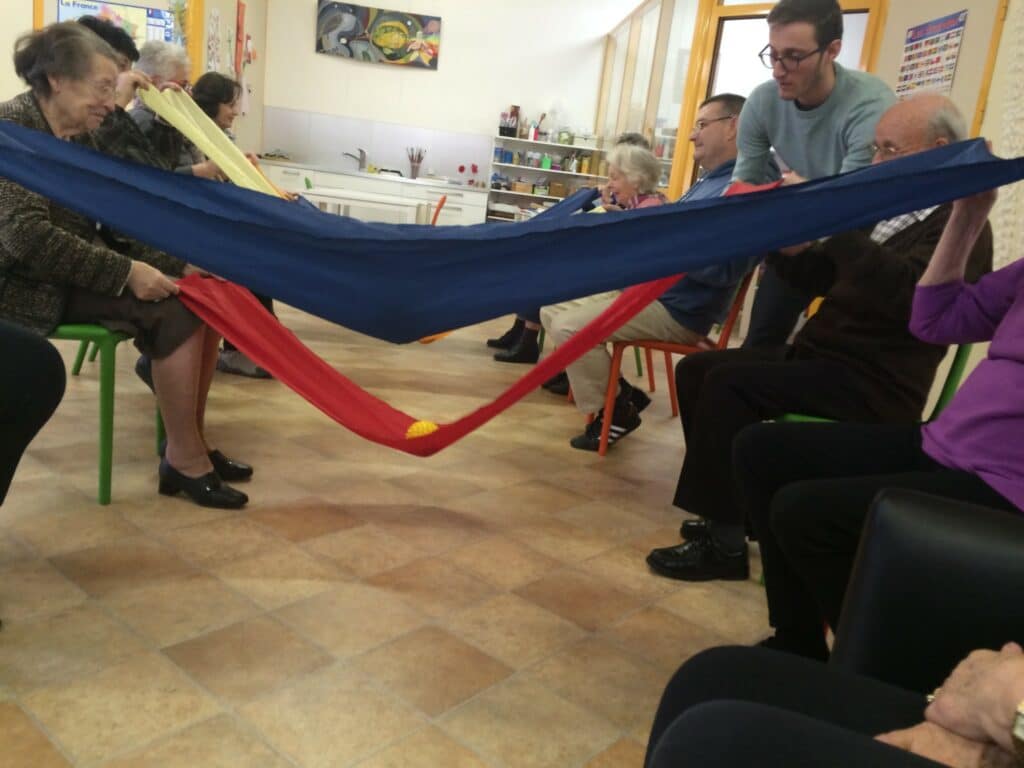 Formation bien-être Aidant - Aidé-joe-edith-app-adulte-application-entrainement-cerebral-coach-jeux-cerebraux-jeu-cognitif-logique-culture-memoire-fun-dynseo-ludique-animation-personnes-agees-alz-alzheimer-activites-senior-activite-seniors-stimulation-tablette-smartphone