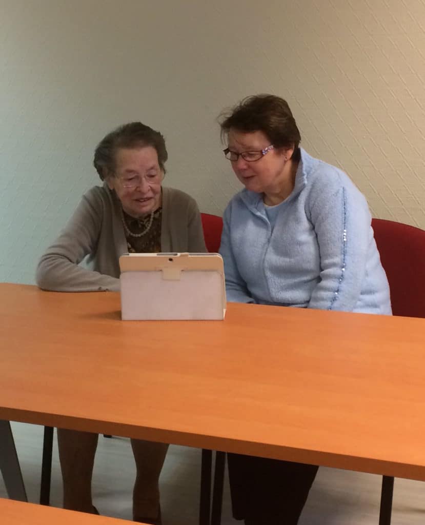 Formation bien-être Aidant - Aidé-joe-edith-app-adulte-application-entrainement-cerebral-coach-jeux-cerebraux-jeu-cognitif-logique-culture-memoire-fun-dynseo-ludique-animation-personnes-agees-alz-alzheimer-activites-senior-activite-seniors-stimulation-tablette-smartphone