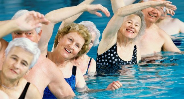 La natation, un sport idéal pour les seniors La natation, un sport idéal pour les seniors