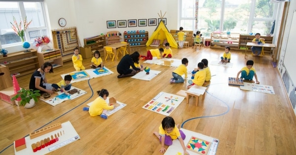 montessori method children activity self-development