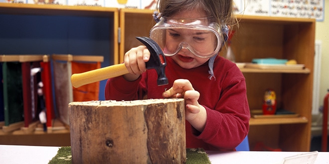 Montessori method children learn discover senses