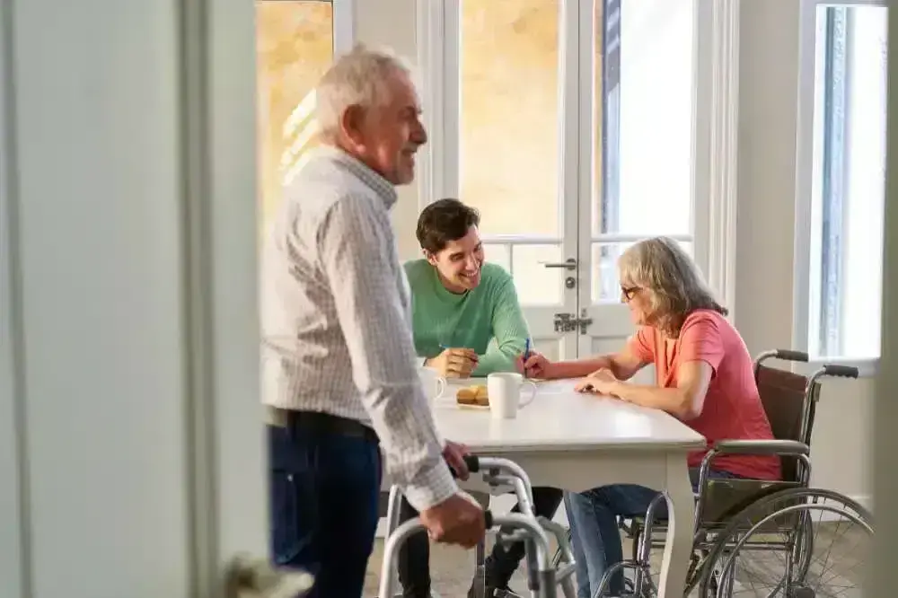 Tablet educativo con icone e interfaccia colorata, ideale per stimolare i bambini con disturbi dello spettro autistico